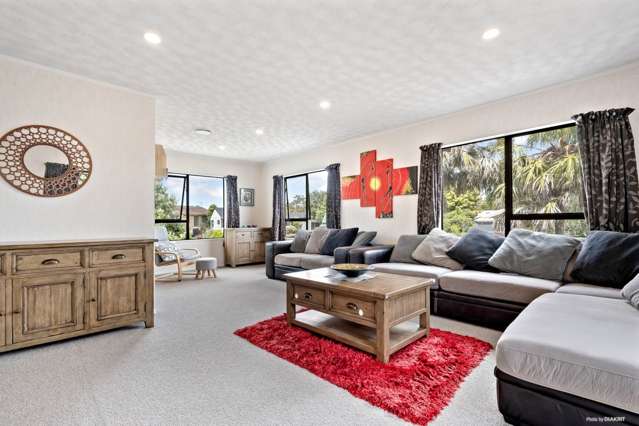 15 Hoylake Place Wattle Downs_1