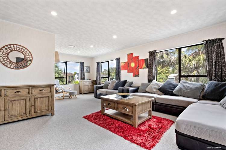 15 Hoylake Place Wattle Downs_1