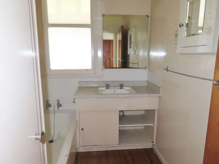 472 Palmerston Road Te Hapara_10