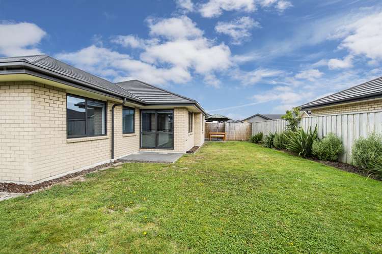 89 Sunline Avenue Lincoln_19