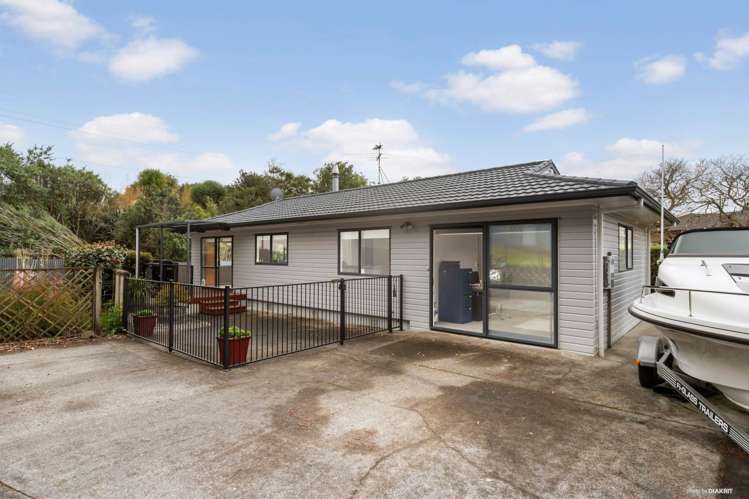 16A Rossiter Avenue Waiuku_1