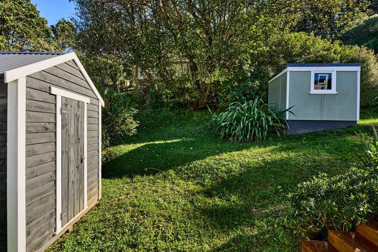 15 Greer Crescent Tawa_17