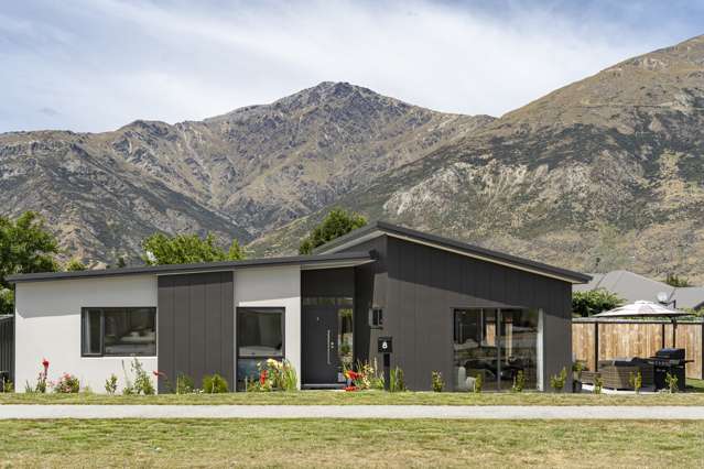 8 Erskine Street Dalefield/Wakatipu Basin_1