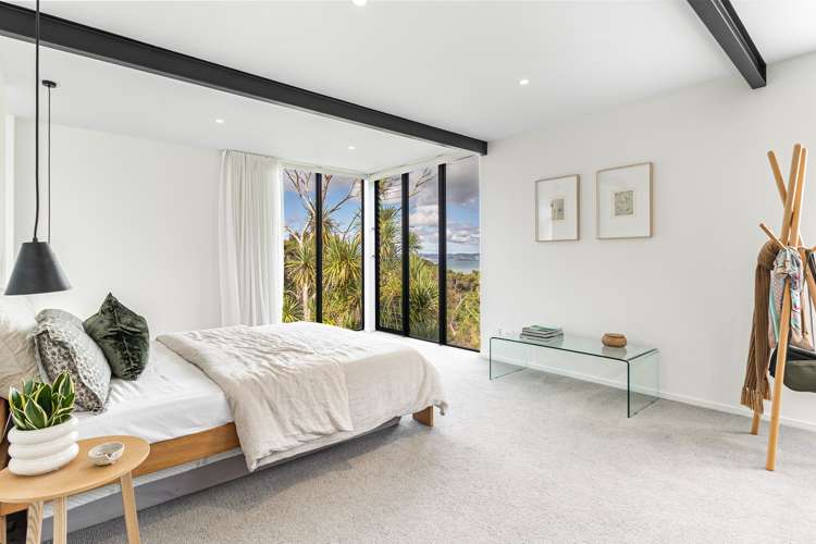 73 Hadfield Street Beach Haven_5