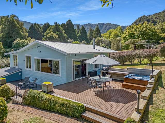 Anakiwa Waterfront Home: A True Luxury Retreat