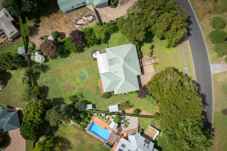 21 Cowley Drive Leamington_33