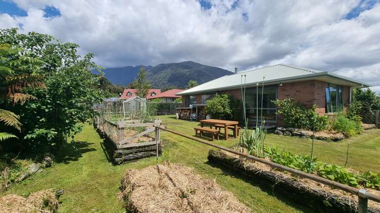 17 Pekanga Drive Fox Glacier_3