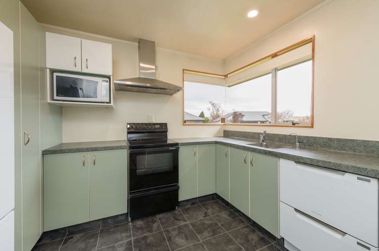 4 Maple Crescent Richmond_2