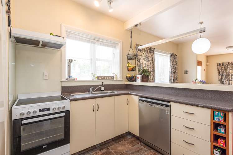 76 Conway Street Somerfield_16