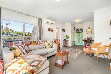 11/24a Hamilton Road_2