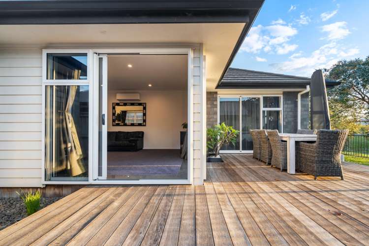 14 Celmisia Retreat Papamoa Beach_18