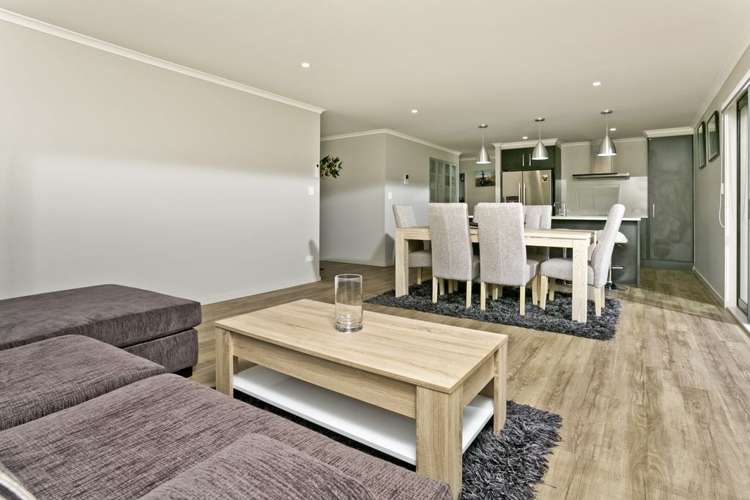 7 Duke Street Riverhead_19