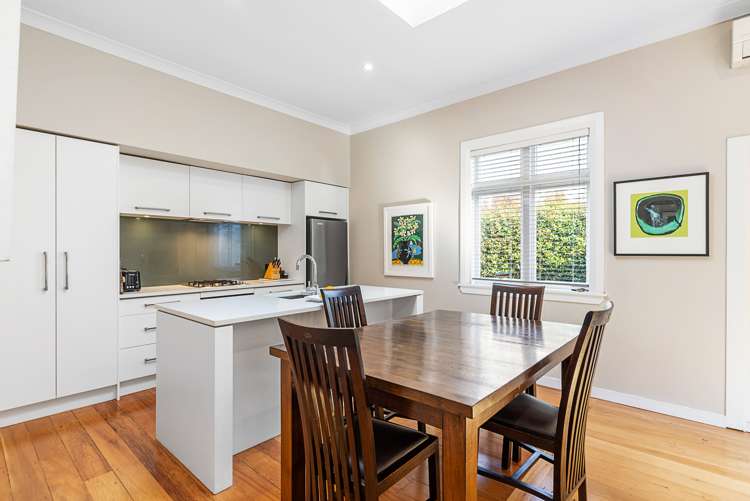 176 Grey Street Onehunga_10