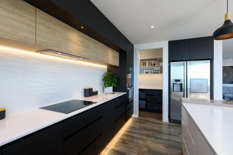 46 Bisley Avenue Moana_12