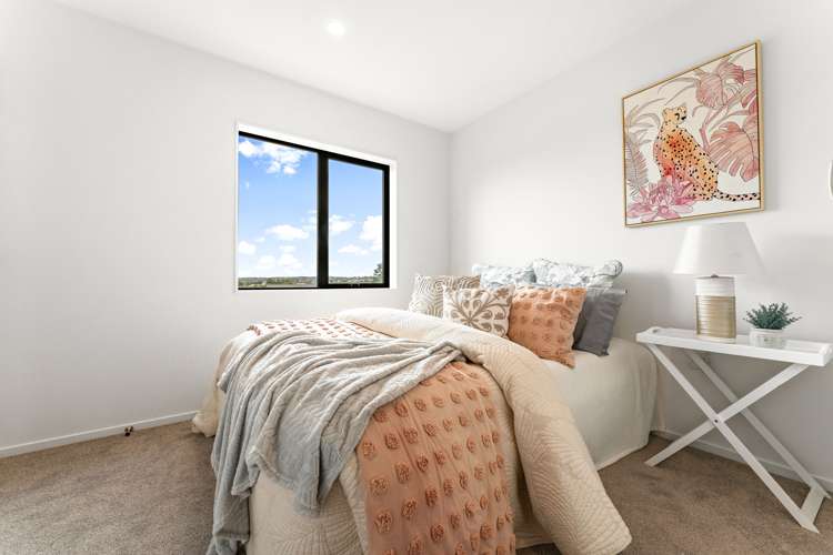 2/3226 Great North Road New Lynn_7