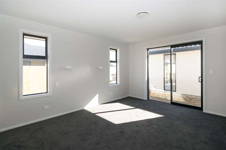 7 Spitfire Drive Burleigh_7