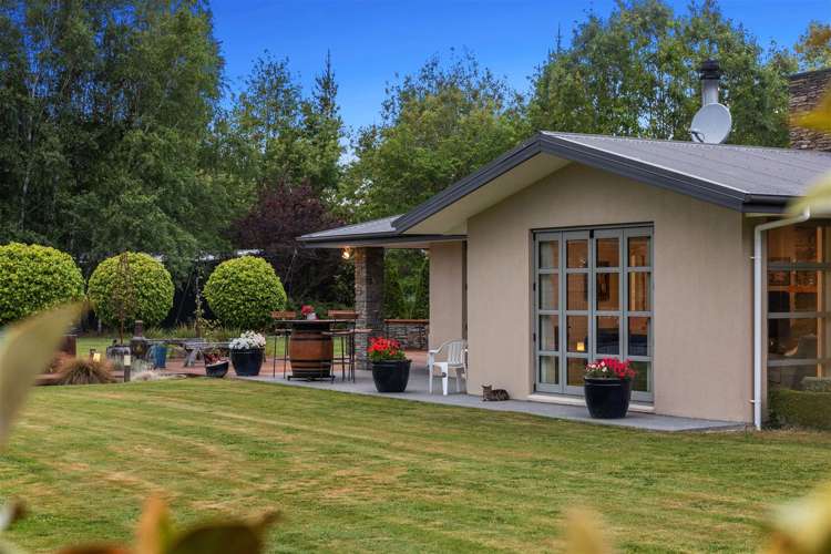 900 Loburn Whiterock Road Loburn_26