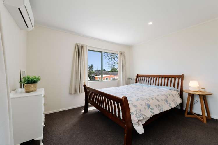 33 Woodford Avenue Henderson_25