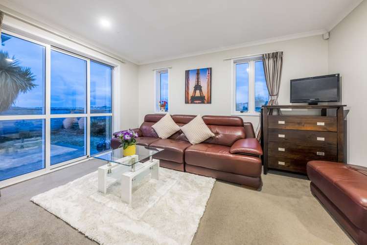 102 Arrowsmith Drive Flat Bush_5