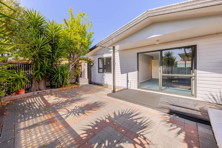 2/234 Kennedy Road Onekawa_0