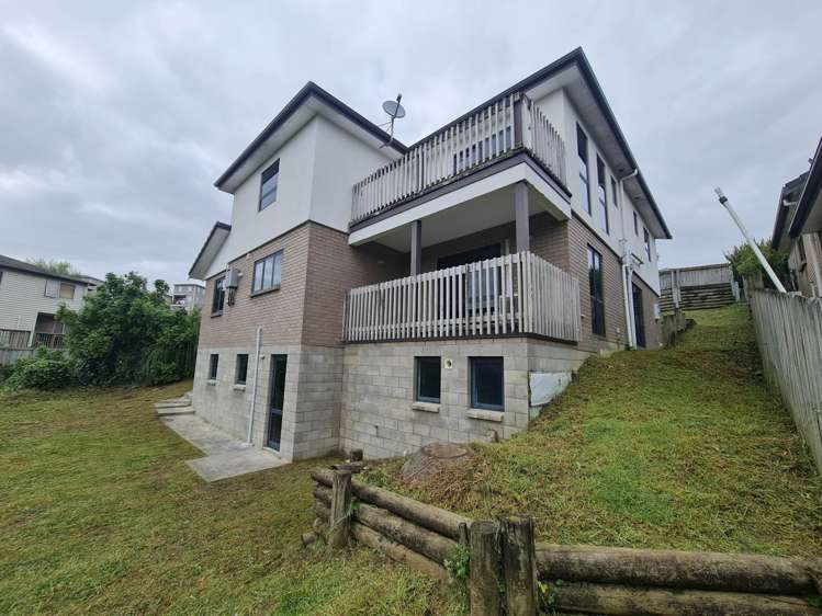 Arrowsmith Drive Flat Bush_33