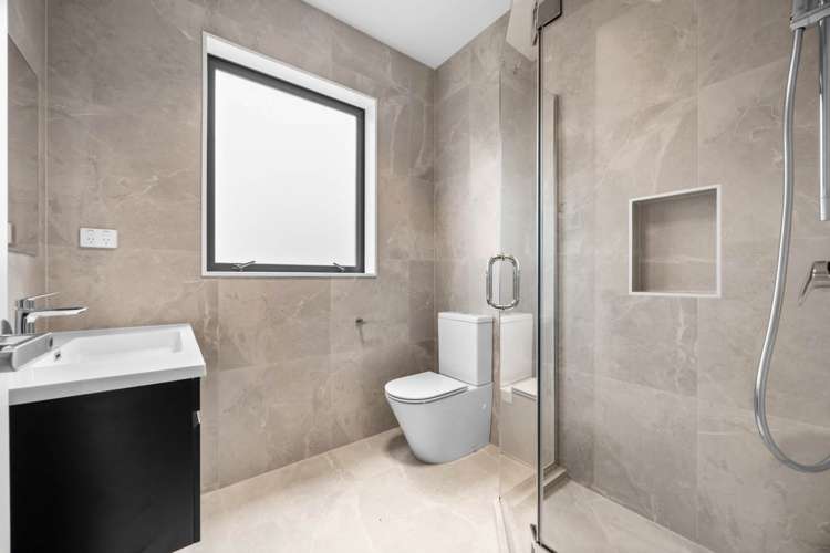 22 Furlough Road Opaheke_15