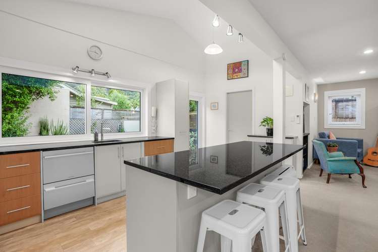 411 Muritai Road Eastbourne_7