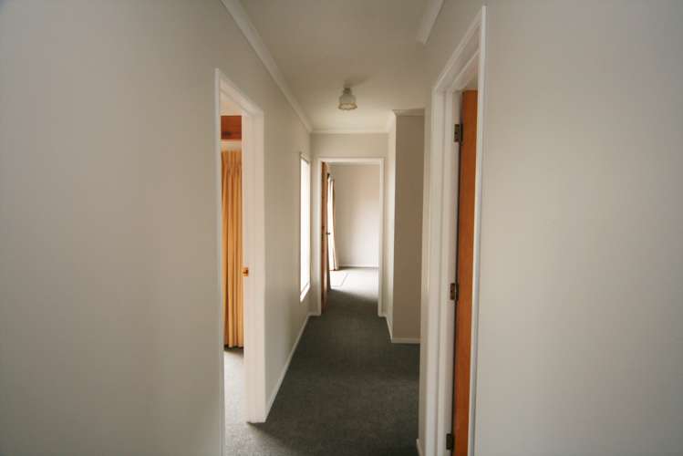 2a Doment Crescent Orewa_11