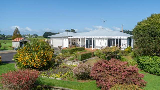 Beautifully renovated 1940s family home in Waikato