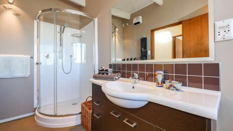 16 Middleton Road Kew_5