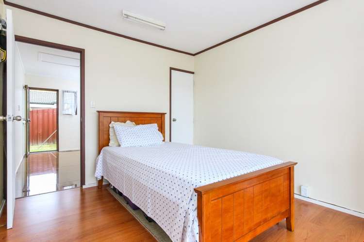 42 Wattle Street New Lynn_13