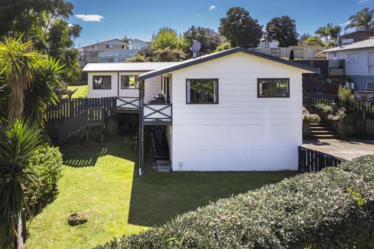 18 Dunton Drive Welcome Bay_19