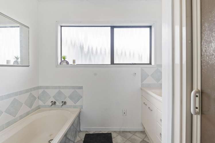 36 Bay Vista Drive Red Beach_11