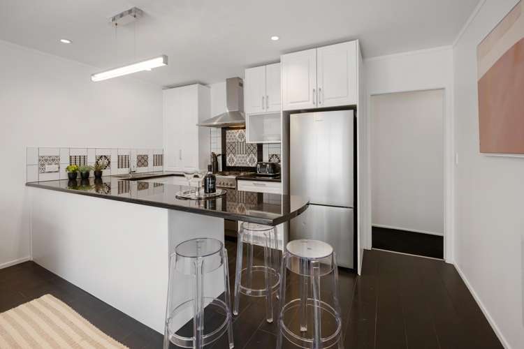 2/34 Clifton Rd Herne Bay_15