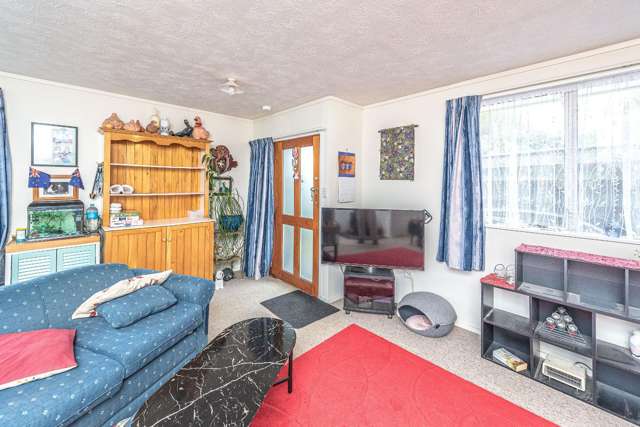 50 Hendersons  Line Marton_2