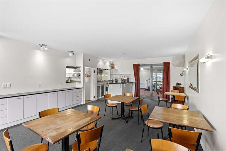 17-19 Pharazyn Street Melling_12