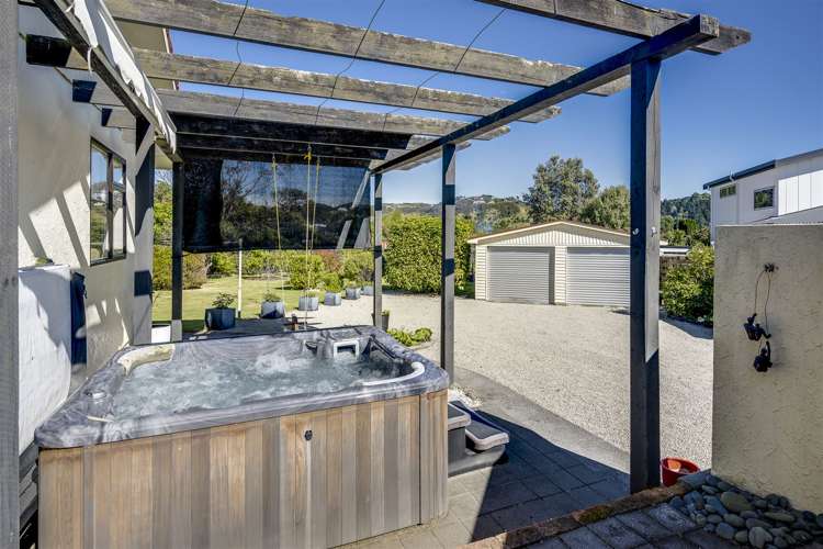 47 Le Quesne Road Bay View_15