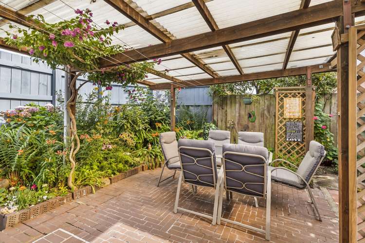 4 Leven Street Roslyn_18