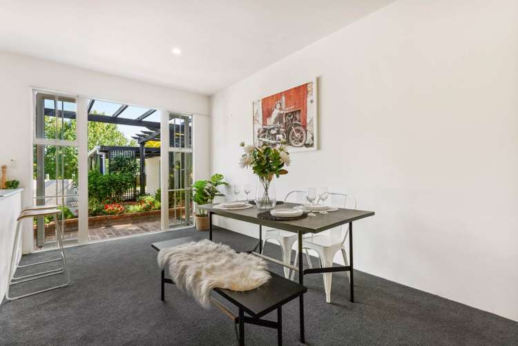 27 Kenneth Small Place Remuera_15