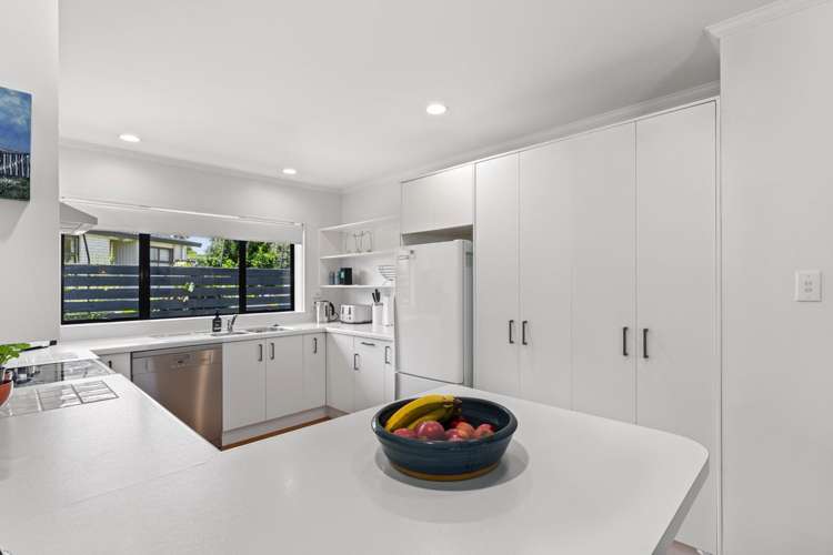 55 Kings Avenue Matua_13