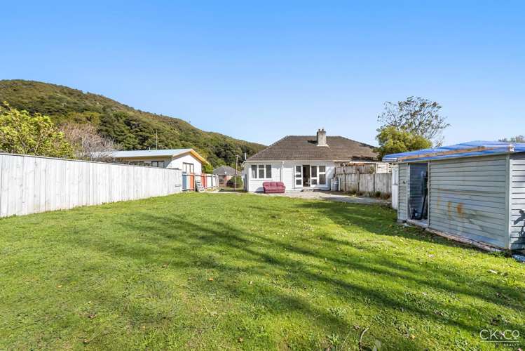 39 Prouse Crescent Naenae_13