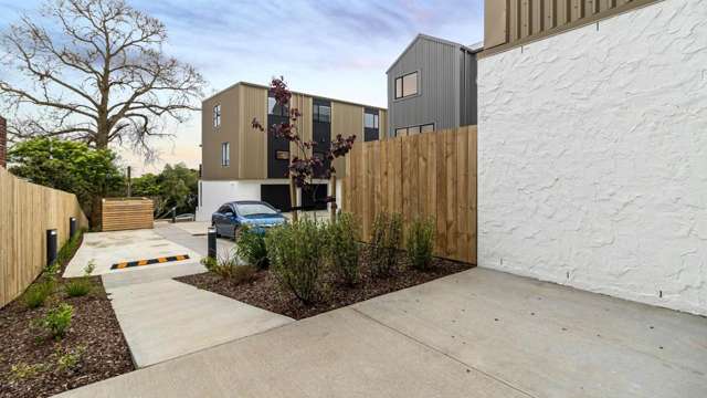 8/11 Ryburn Road Mt Wellington_2