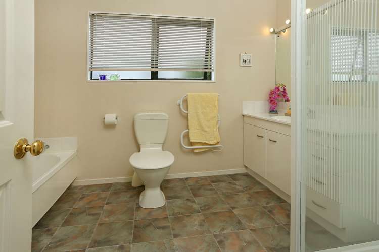 8a Humphrey Kemp Avenue Henderson_24