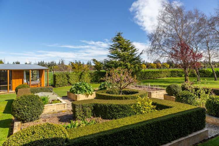 684 Telegraph Road Selwyn_21