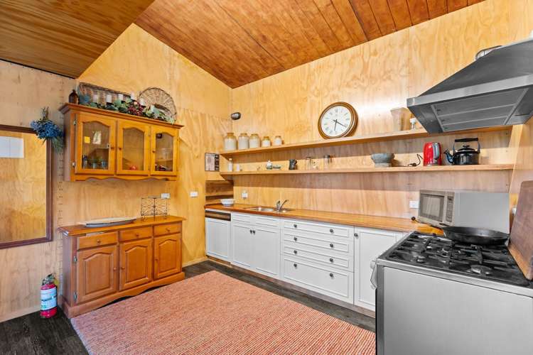 61 Grehan Valley Road Akaroa_15