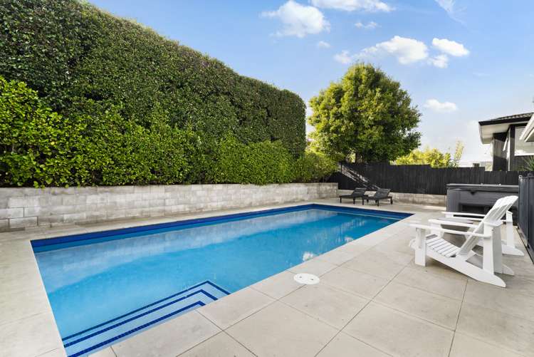 55 Seaview Road Castor Bay_22