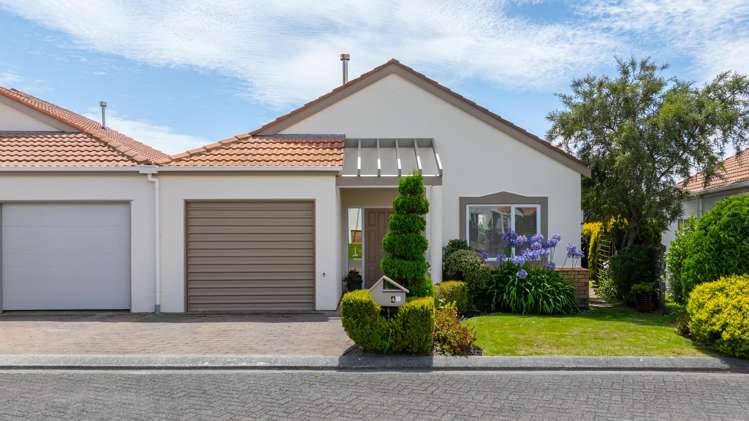 4 Lakeside Villas Whitby_18