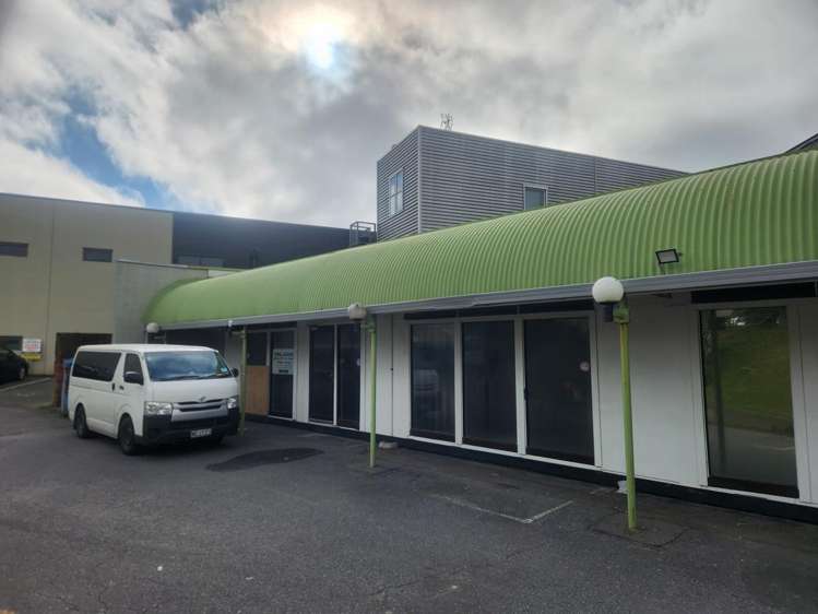 Shop 104/100 Riddiford Street Newtown_2