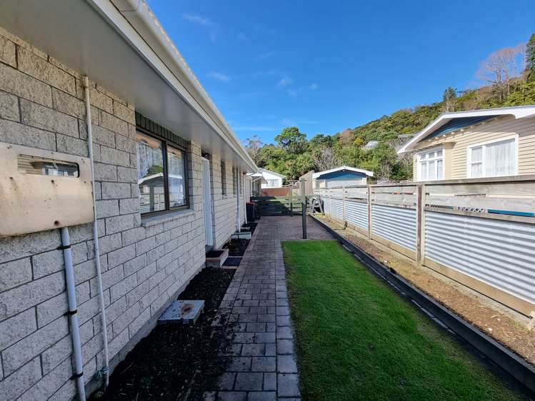 1/25 Byron Street Greymouth_9