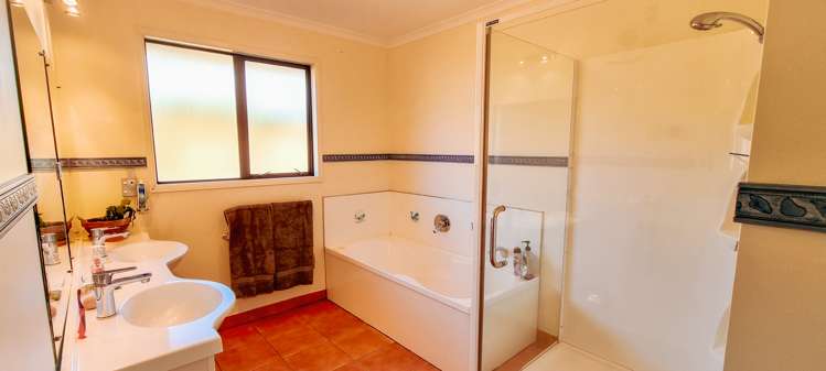 6 Park Avenue Takaka_15